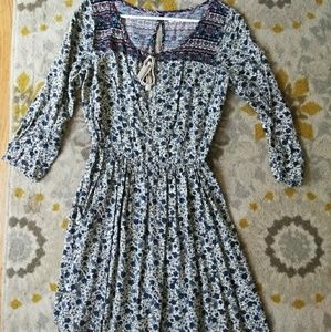 Women's Dresses & Shirts Sizes Small & Medium